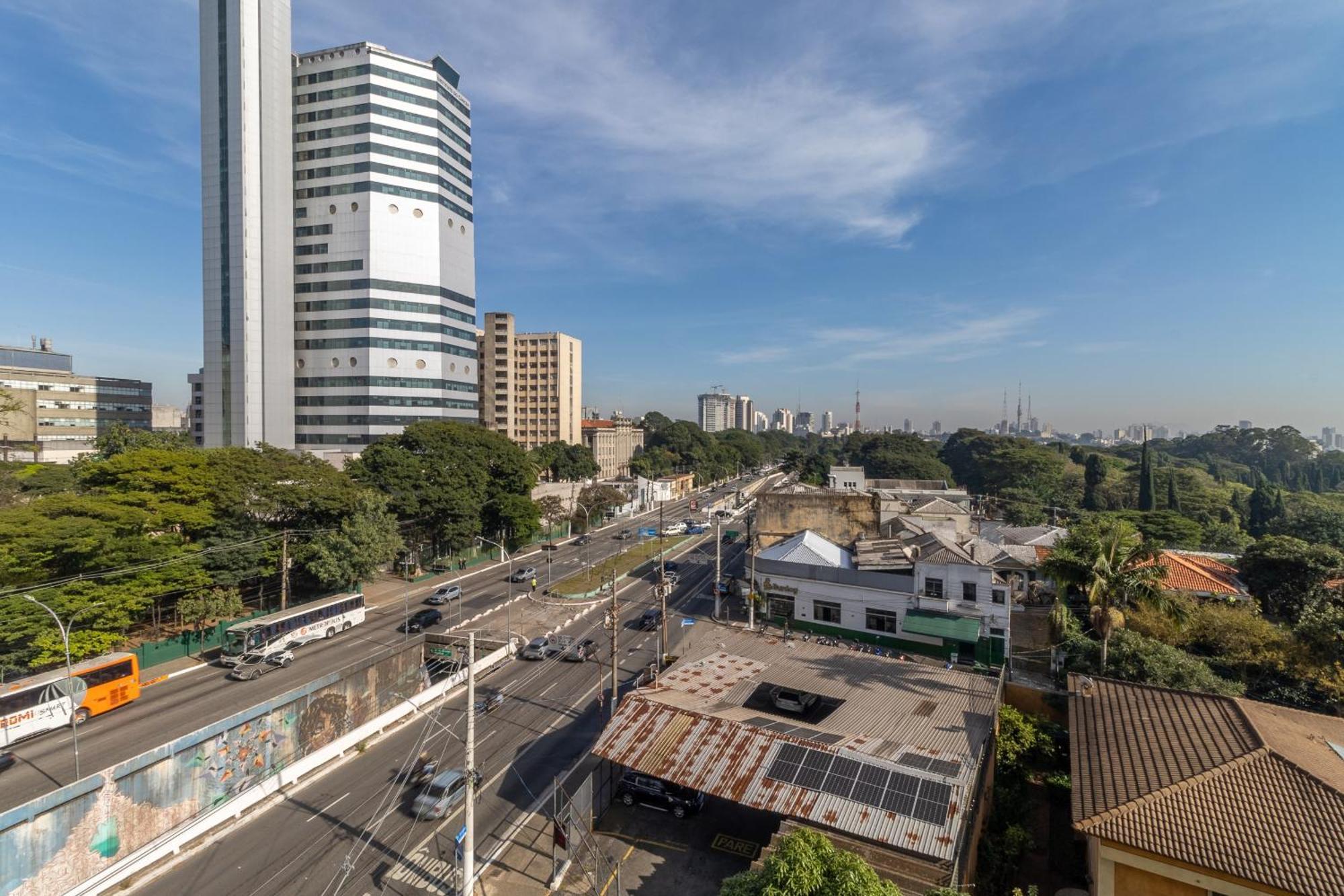 Em Frente Ao Hc Na Av Dr Arnaldo Apartamento São Paulo